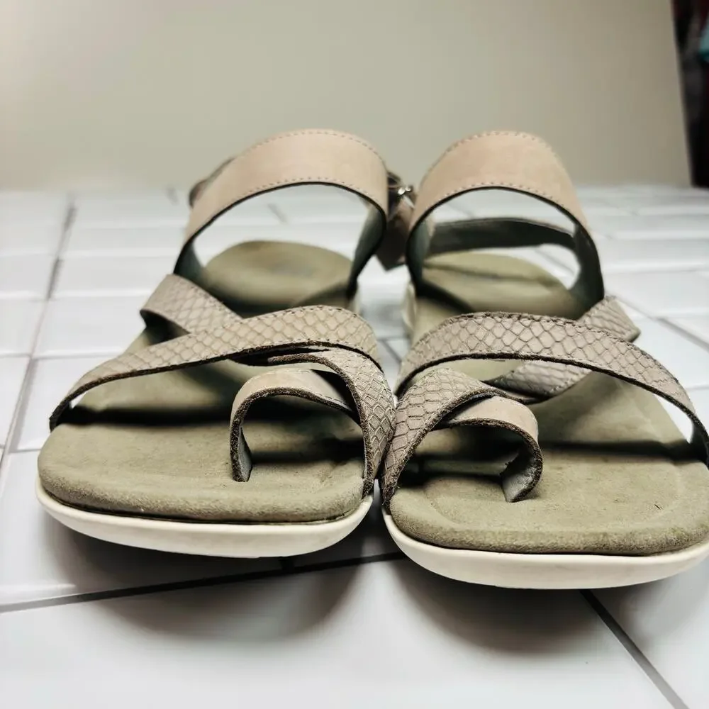 Abeo Barnett,‎ Grey Nubuck Embossed Reptile Leather-Upper Sandal-7.5N